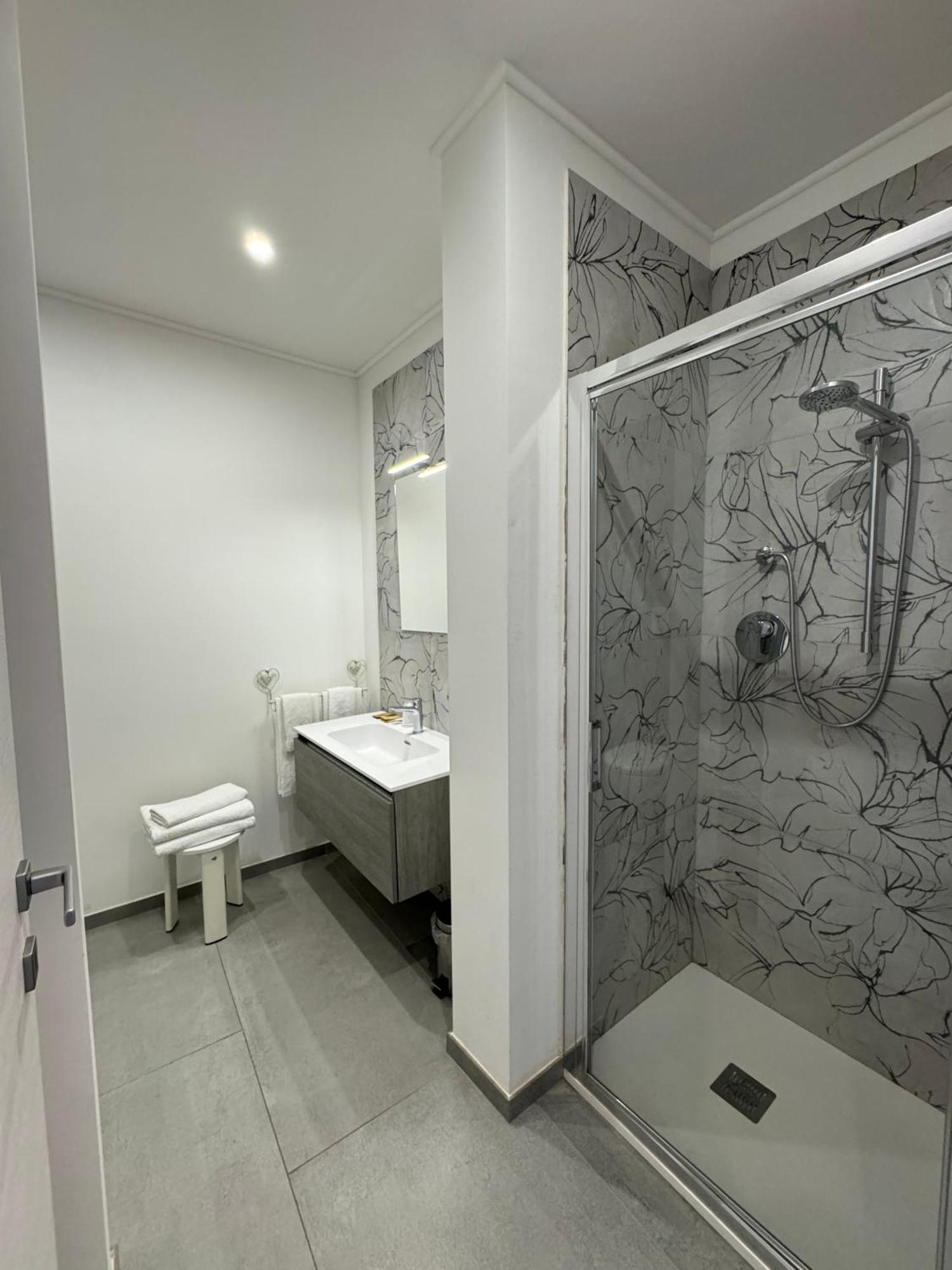 Residence קרביה מראה חיצוני תמונה