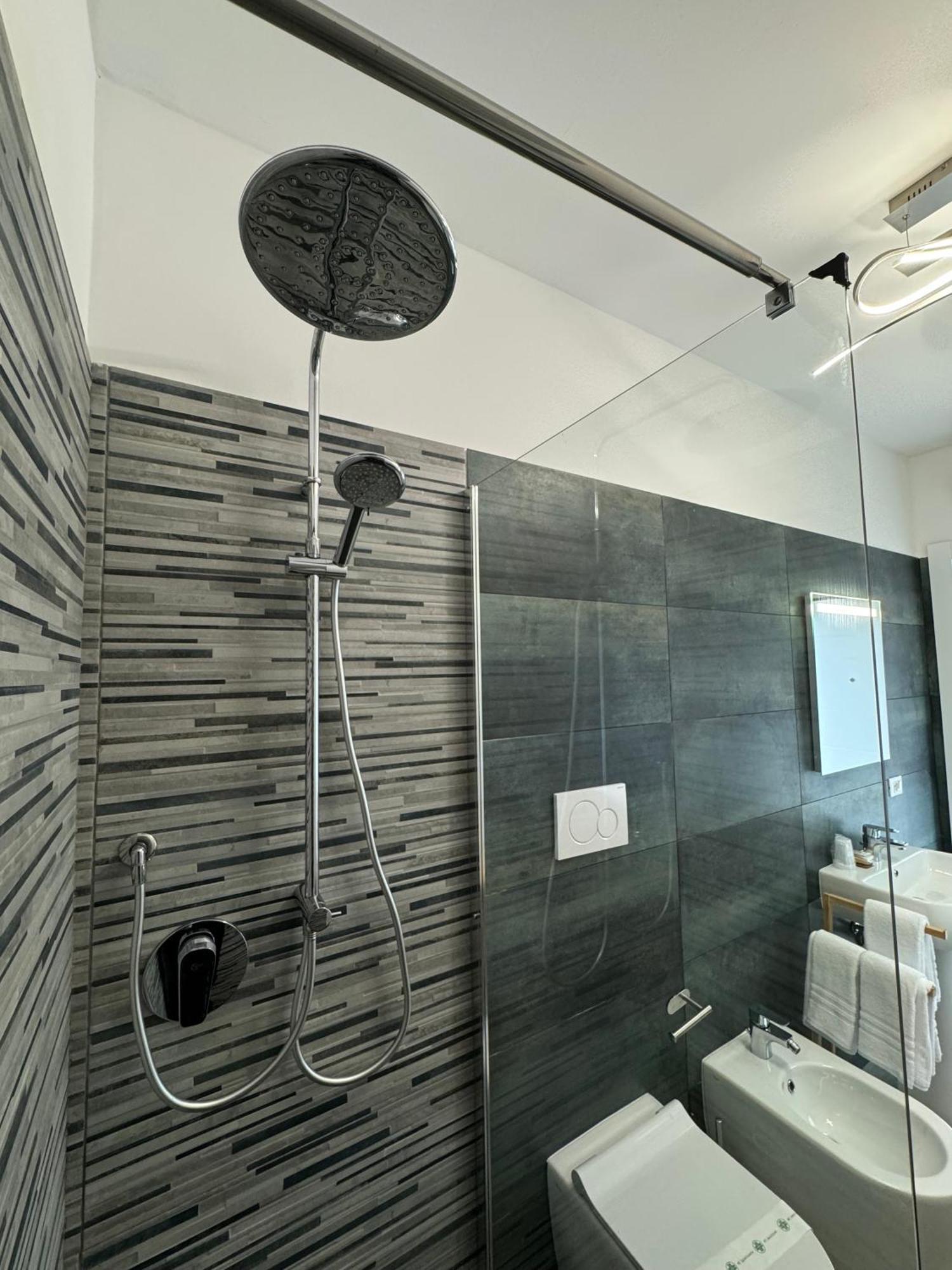 Residence קרביה מראה חיצוני תמונה