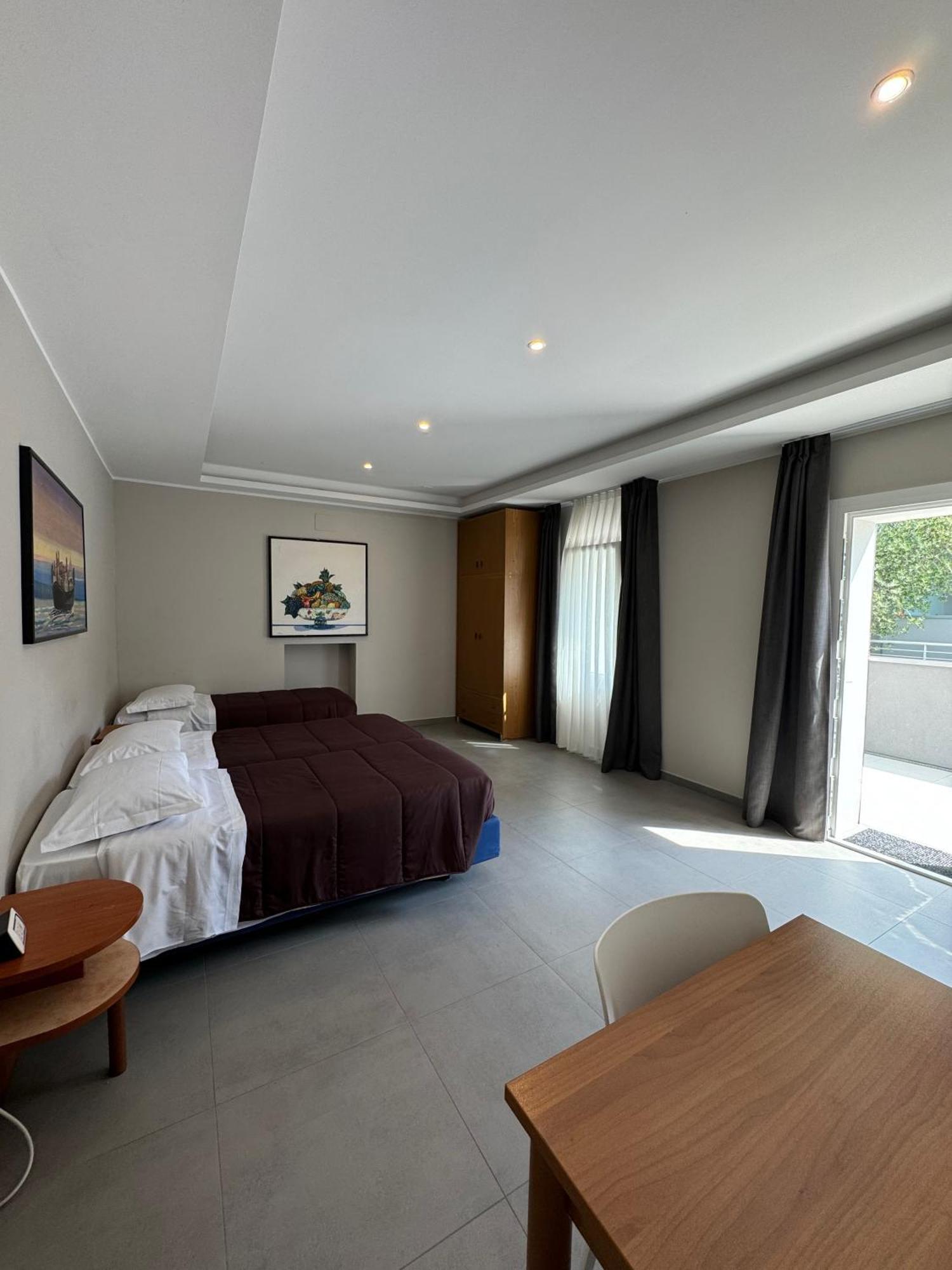 Residence קרביה מראה חיצוני תמונה